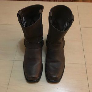 Mens Boots from the FRYE Company, size 12